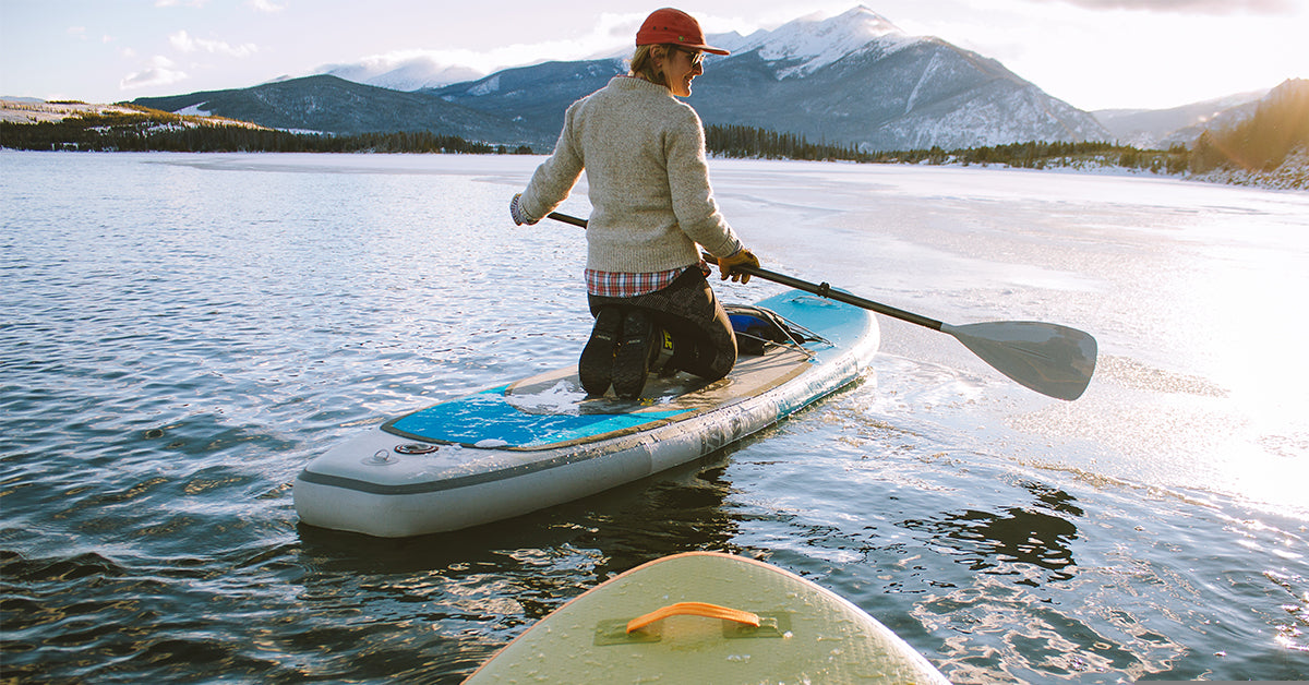 Jak zacząć pływać na SUP?