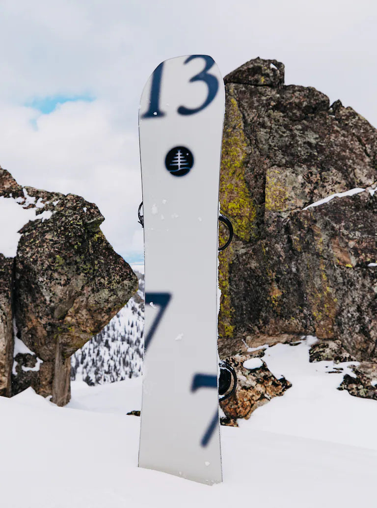 Burton Family Tree Hometown Hero Camber Snowboard