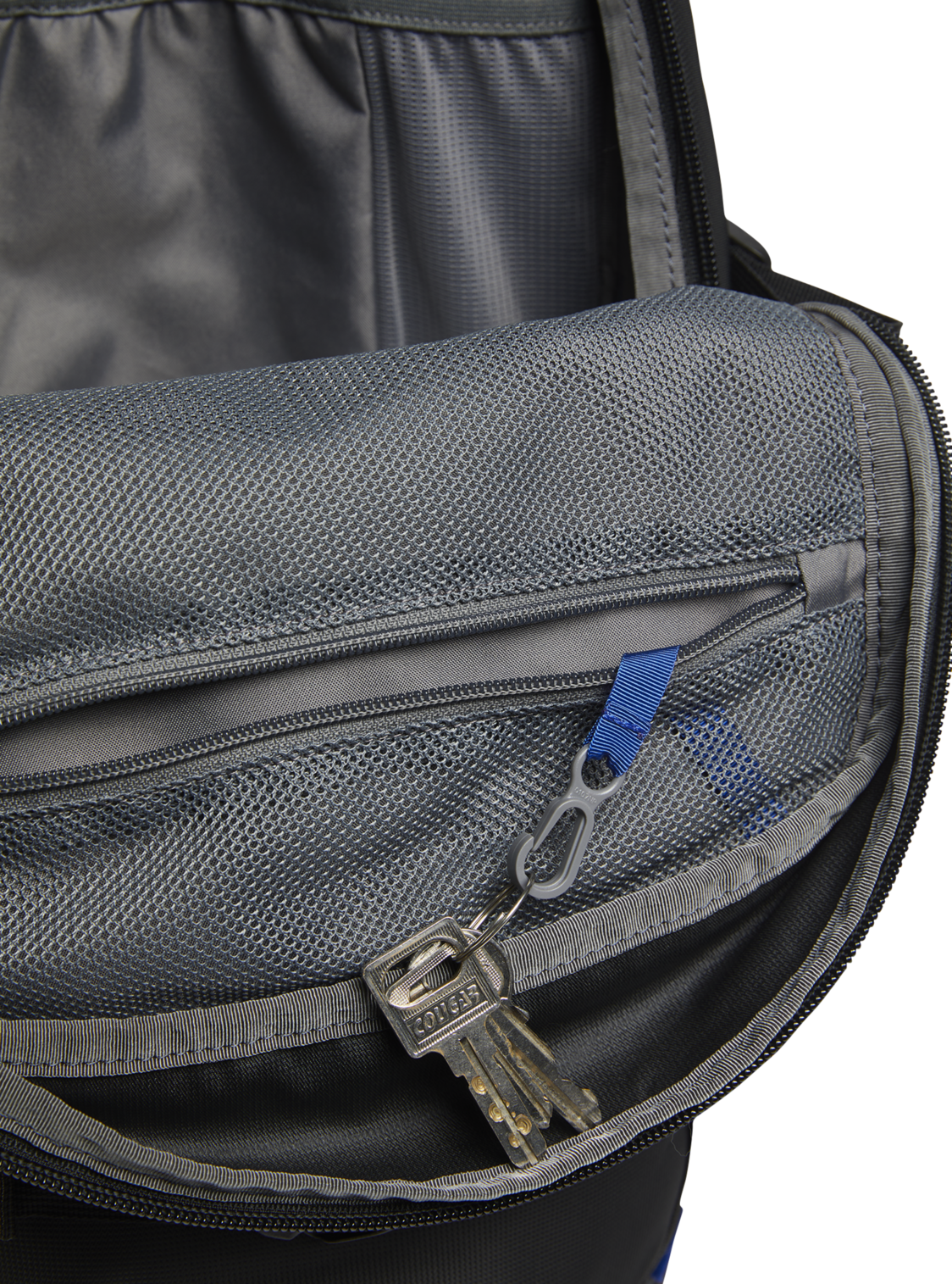 Day Hiker 22L Backpack - True Black
