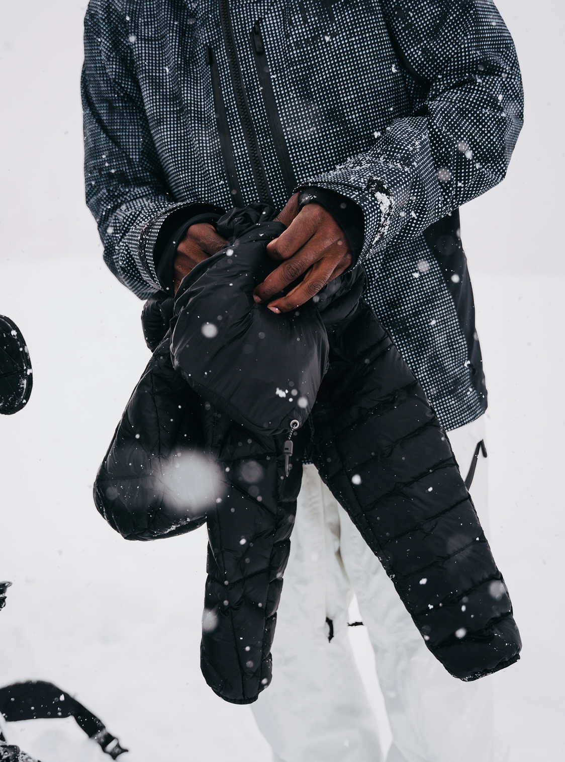 Men's [ak] Baker Hooded Down Jacket - True Black