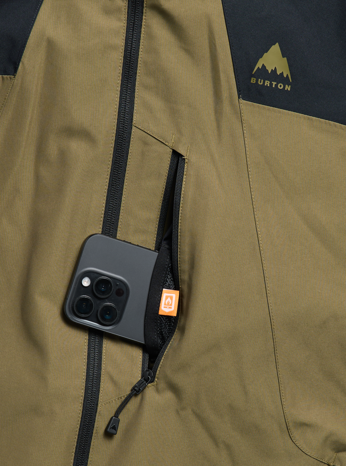 Mens Reserve 2L Insulated Jacket - True Black/Dried Moss