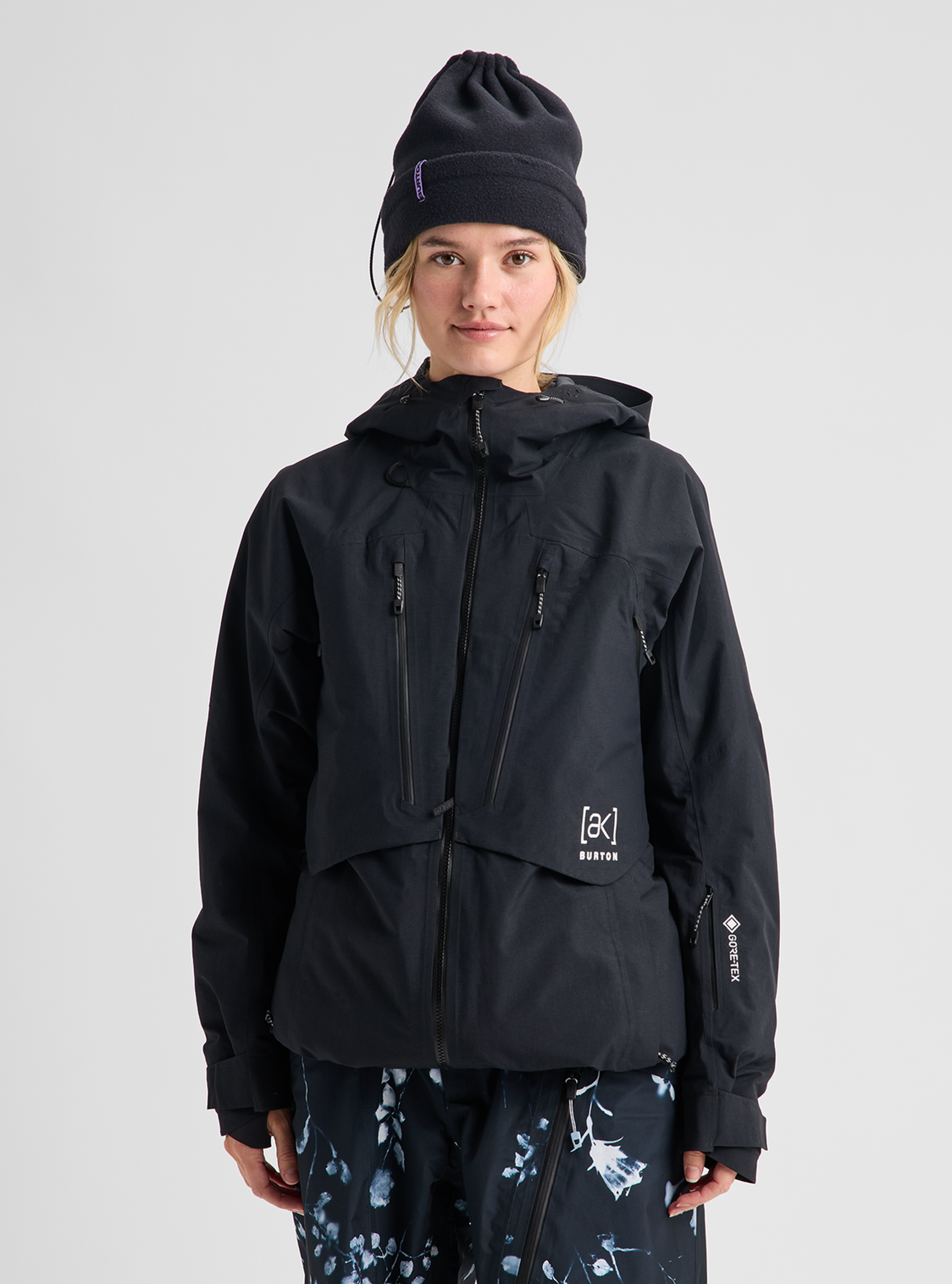 Women's [ak] Swash Synthetic Insulated GORE-TEX 2L Jacket - True Black