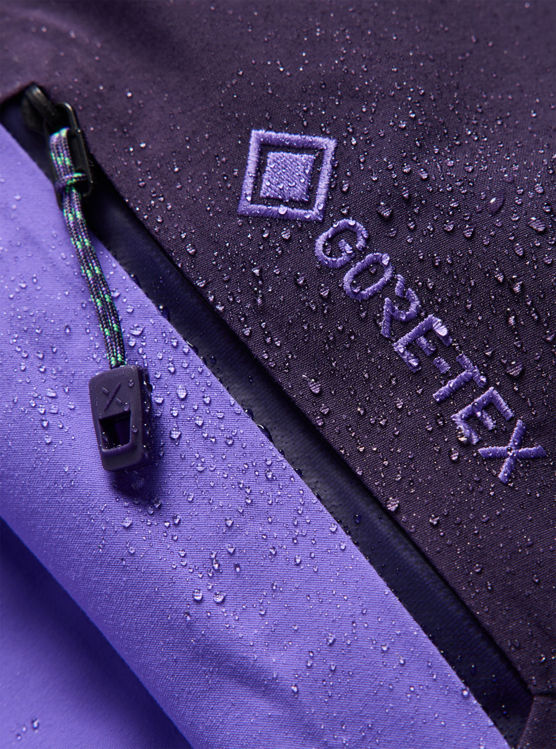 Women's [ak] Cyclic GORE-TEX 2L Jacket - Nightshade Purple/Purple Voltage