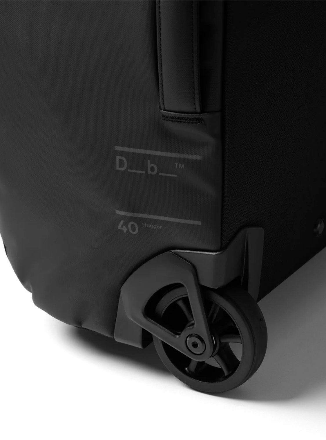 Torba DB Hugger Roller Carry on 40L Black Out